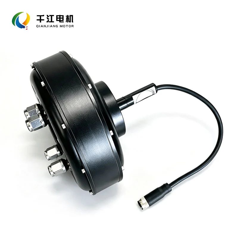 Four-Wheel-Drive Motor for Off-Road Vehicles
